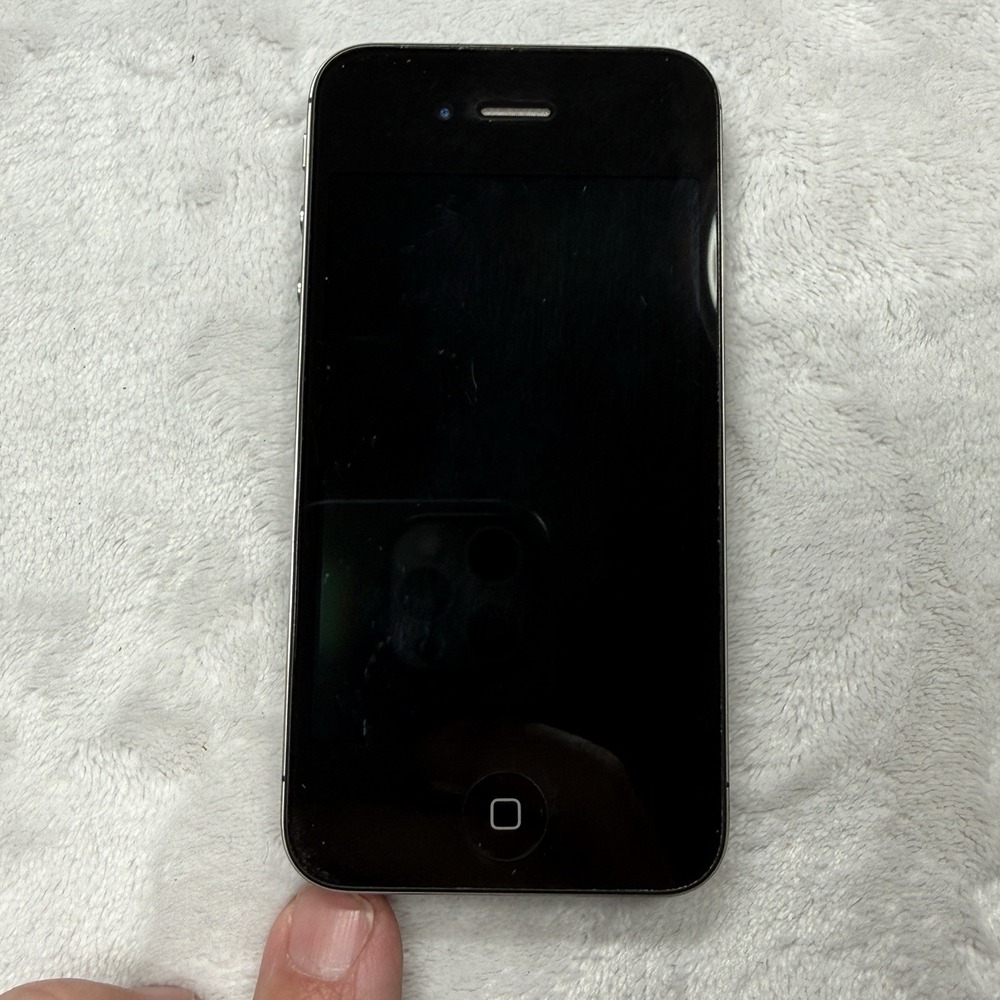 Apple iPhone 4 A1387 Black Smartphone For Parts Repair No Power